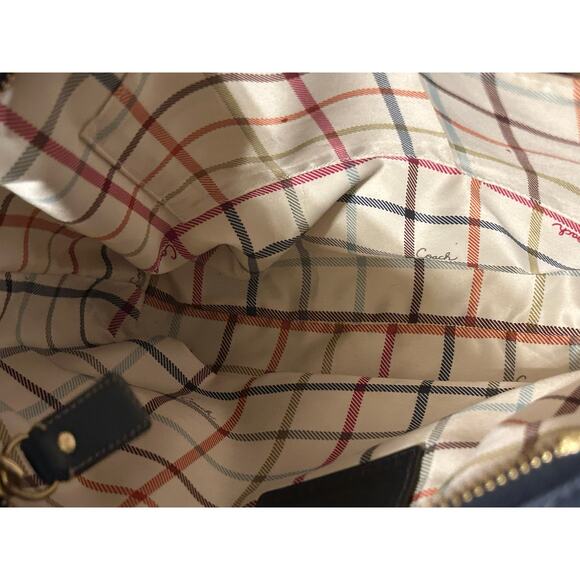 Authentic Signature Coach Bag - Picture 5 of 7